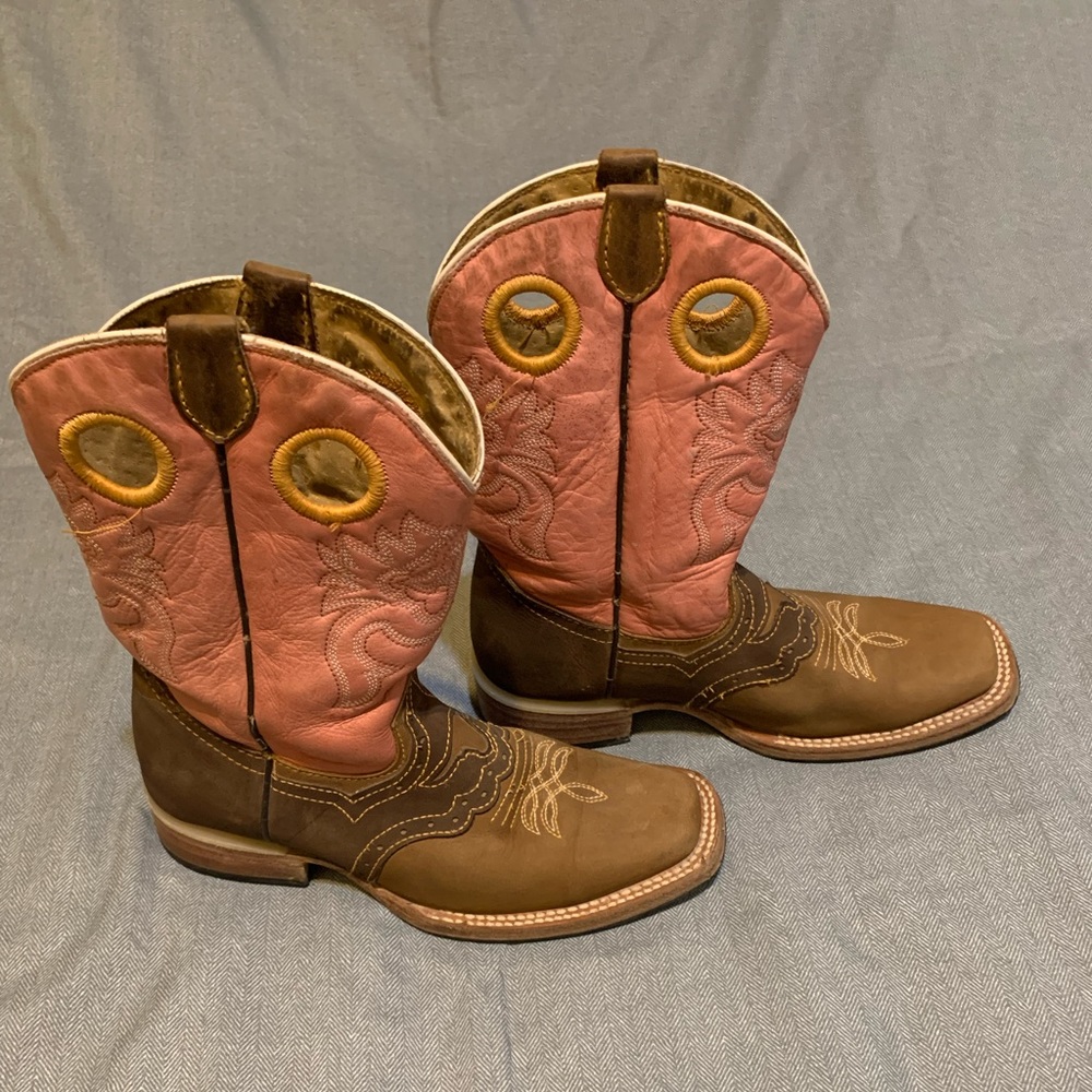 Reyme girls boots tan/pink size 4.5